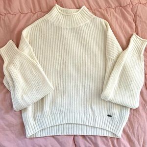 Cute Hollister Womens XS White Mock Neck Cropped Sweater